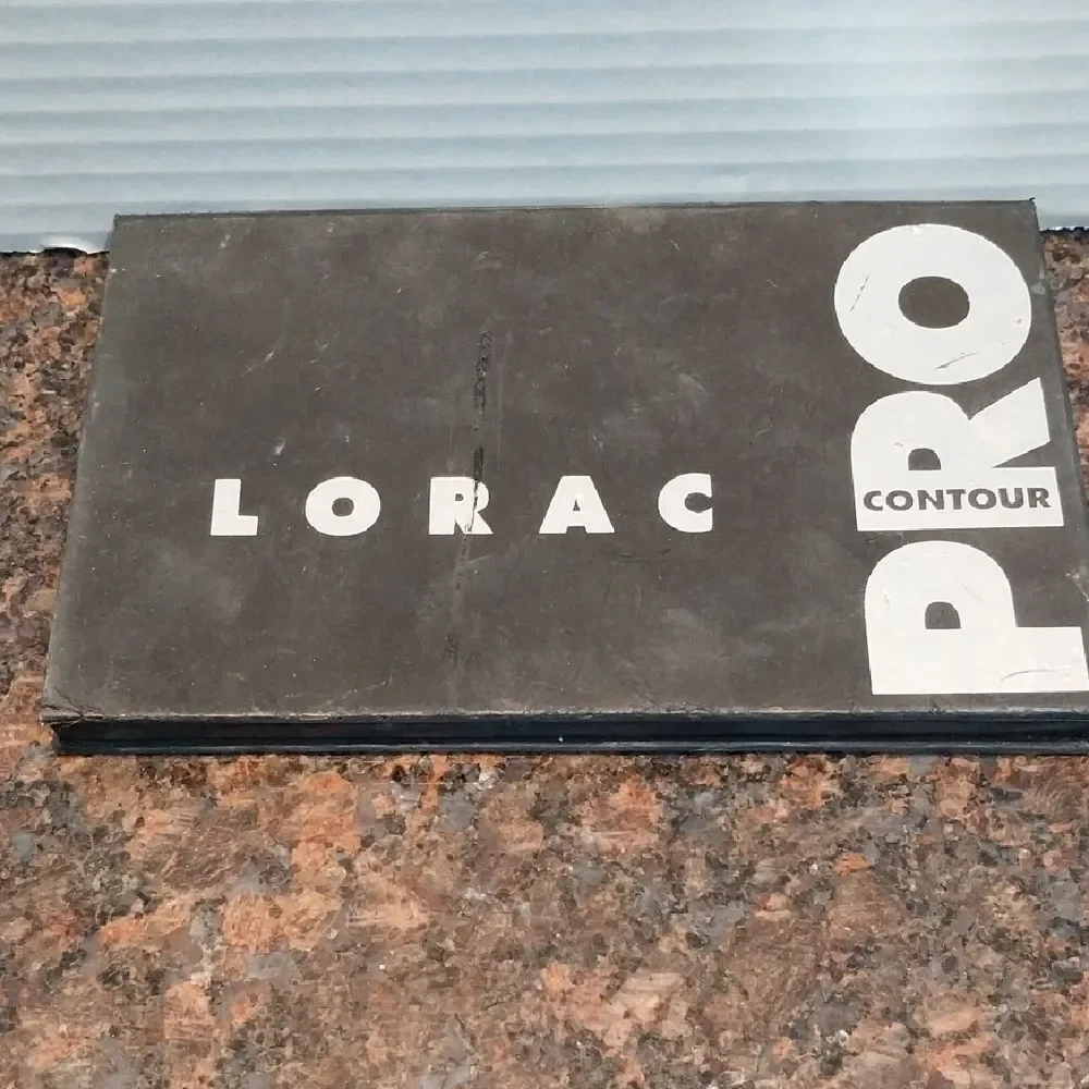 LORAC PRO Contour Kit ...New